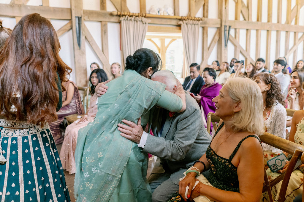 Gate Street Barn Wedding | Oxfordshire Wedding Photographer | Surrey Wedding Photographer