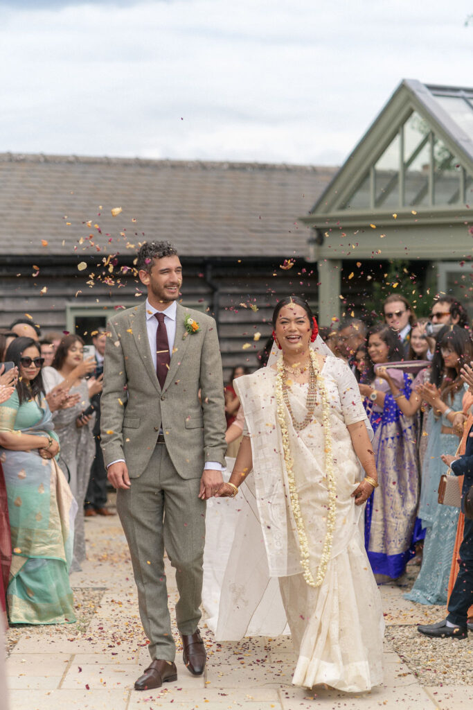 Gate Street Barn Wedding | Oxfordshire Wedding Photographer | Surrey Wedding Photographer