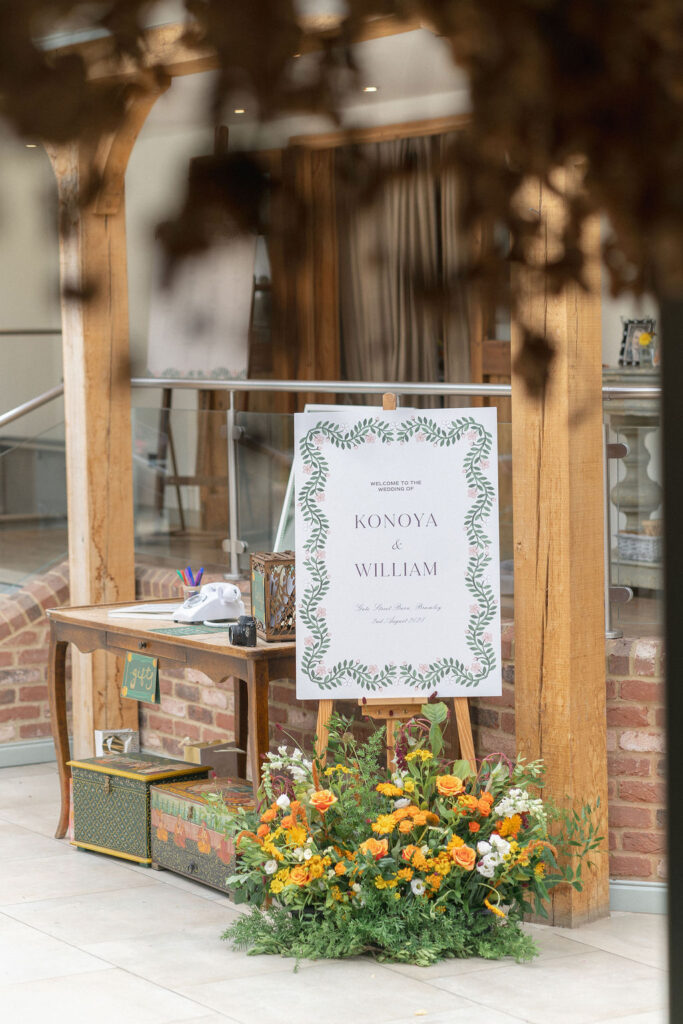 Gate Street Barn Wedding | Oxfordshire Wedding Photographer | Surrey Wedding Photographer