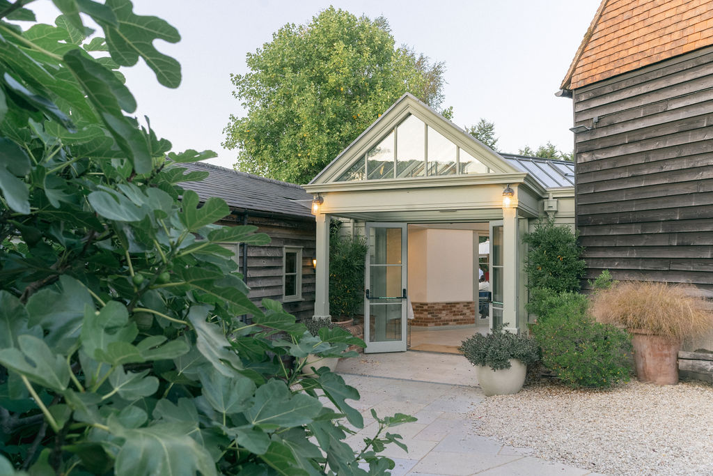 Gate Street Barn Wedding | Oxfordshire Wedding Photographer | Surrey Wedding Photographer